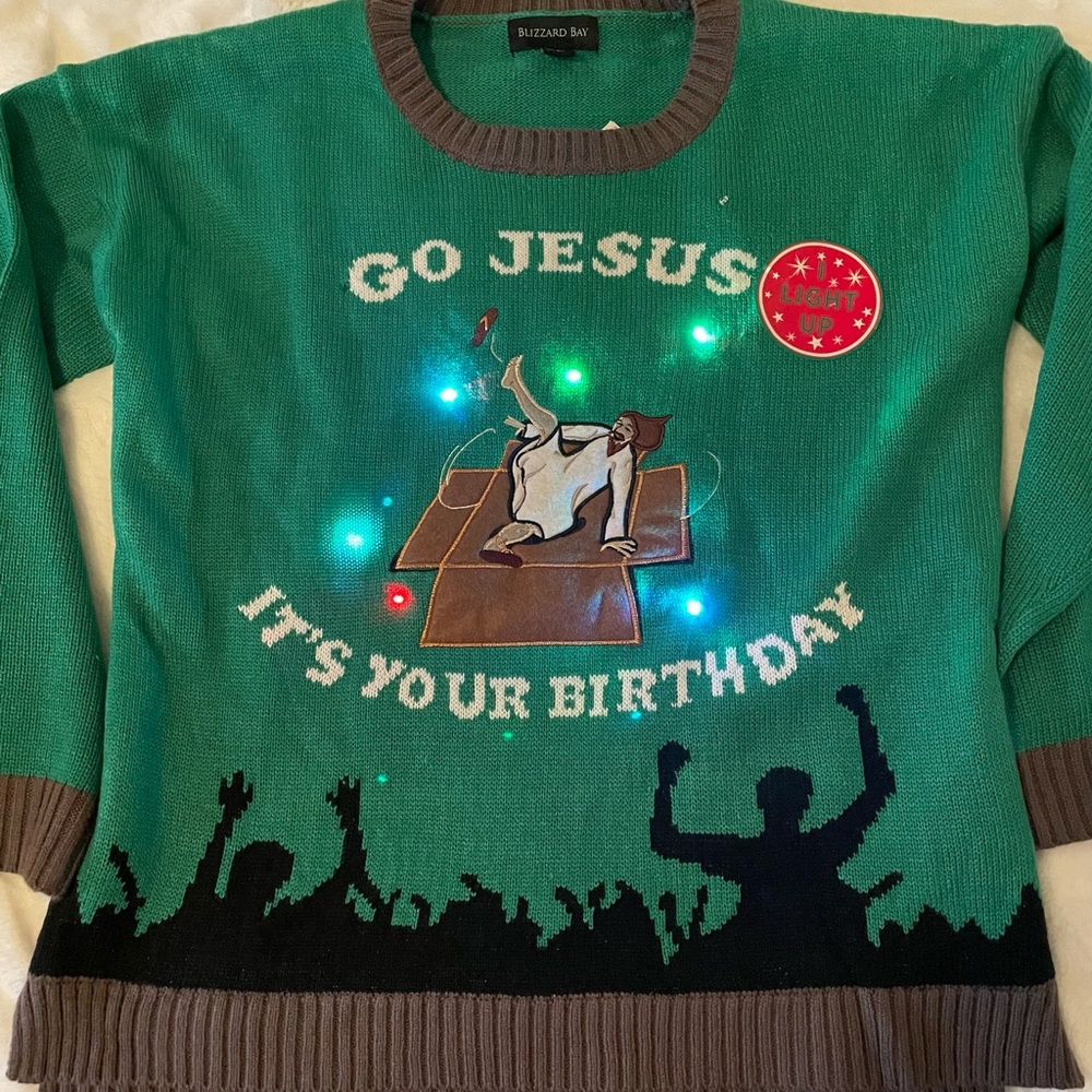 Blizzard Bay Ugly Christmas Light-Up Jesus Birthday Sweater Large